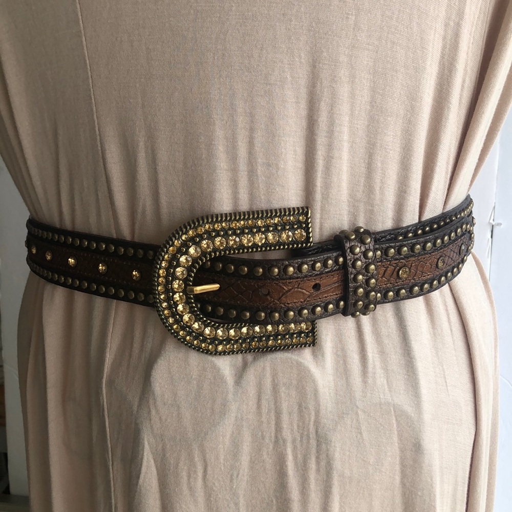 Brown belt rhinestone bronze color metal studs textured.